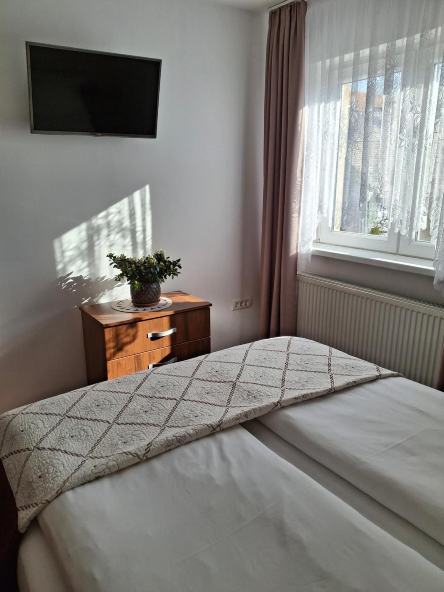 Garsoniera Strada Bucegi Apartment ซีบิว ภายนอก รูปภาพ