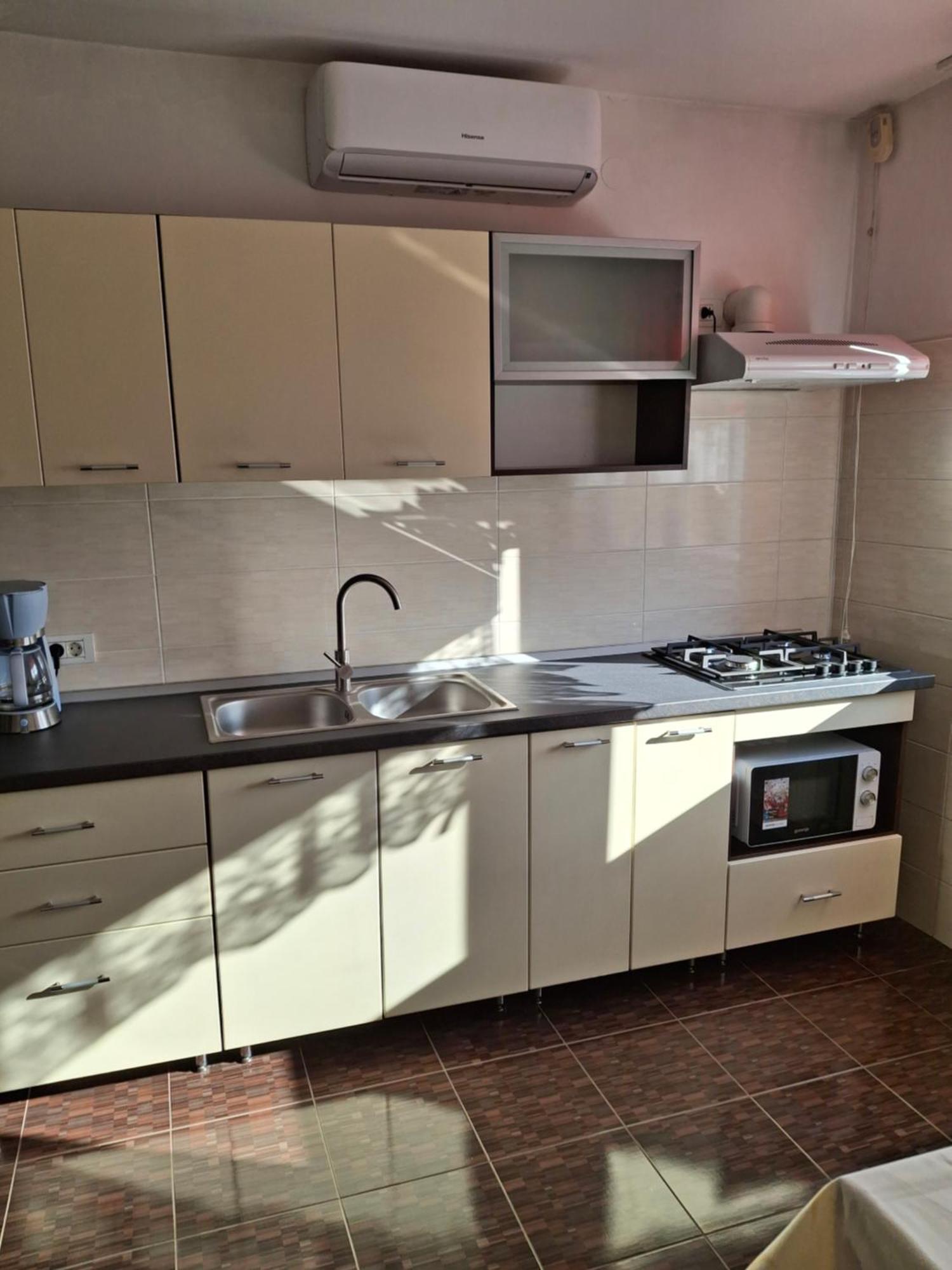 Garsoniera Strada Bucegi Apartment ซีบิว ภายนอก รูปภาพ