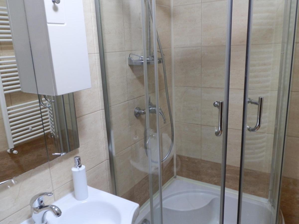 Garsoniera Strada Bucegi Apartment ซีบิว ภายนอก รูปภาพ